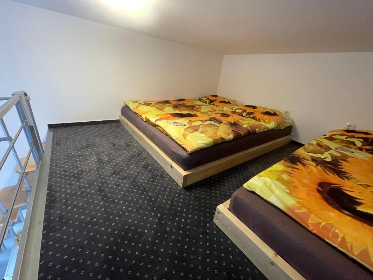 Pension Hajek Praag Buitenkant foto